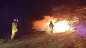 BÜYÜKŞEHİR İTFAİYESİ BAYRAMDA 95 YANGINA MÜDAHALE ETTİ