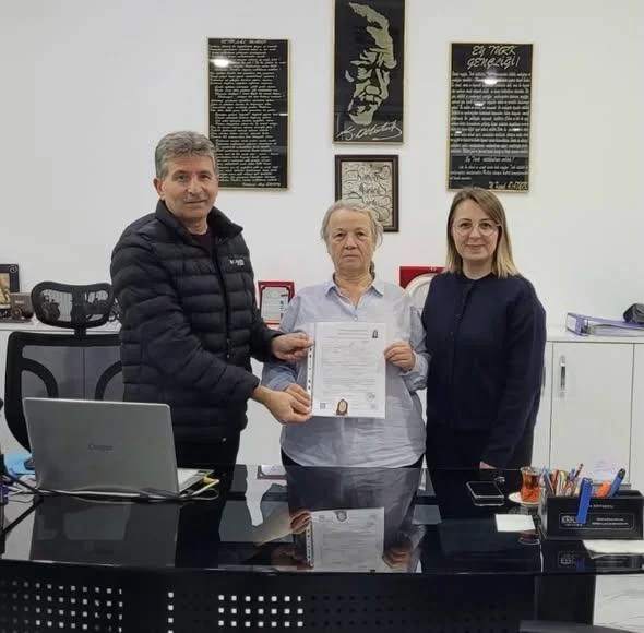 65 yaşında direksiyon sınavını tam puanla geçti