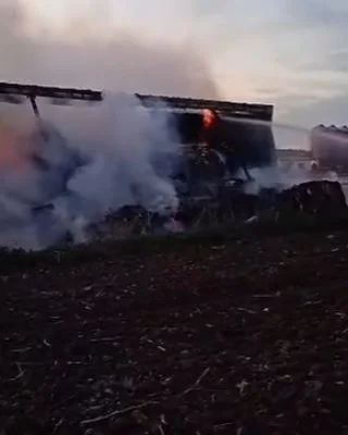 Susurluk’ta karton yüklü TIR alev alev yandı